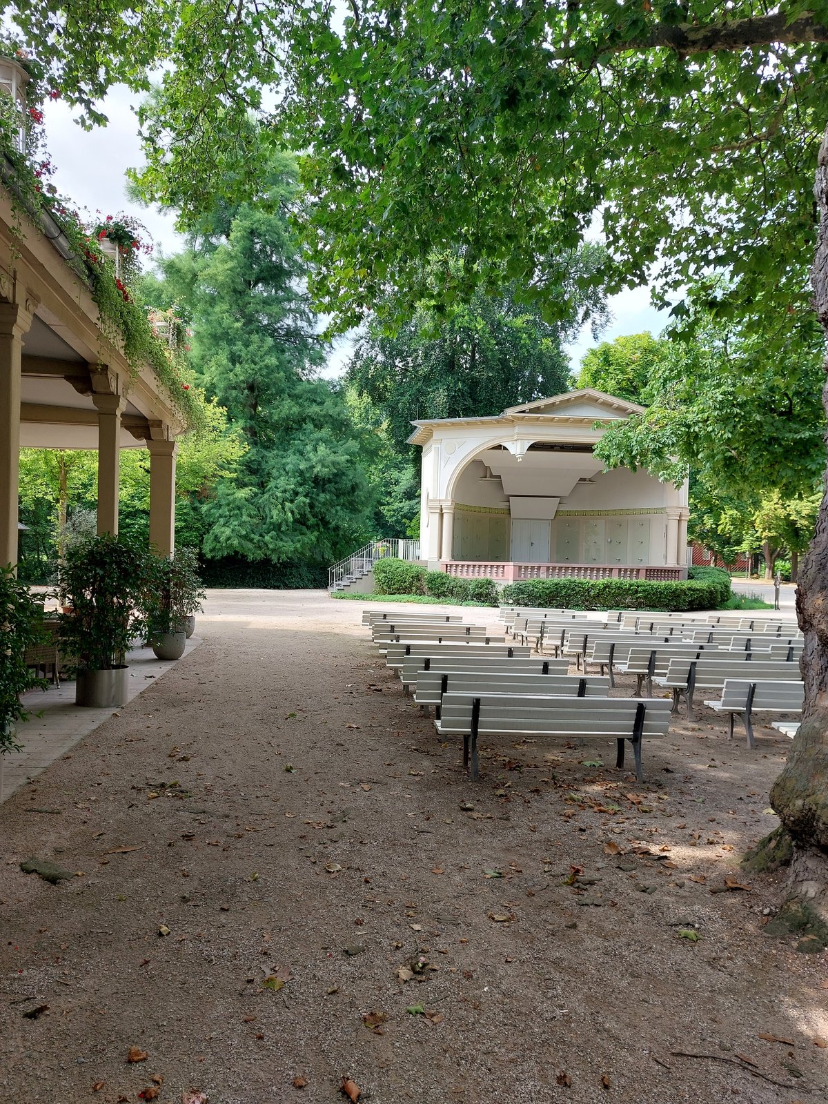 FotoMultiWide1-Bad-Homburg11