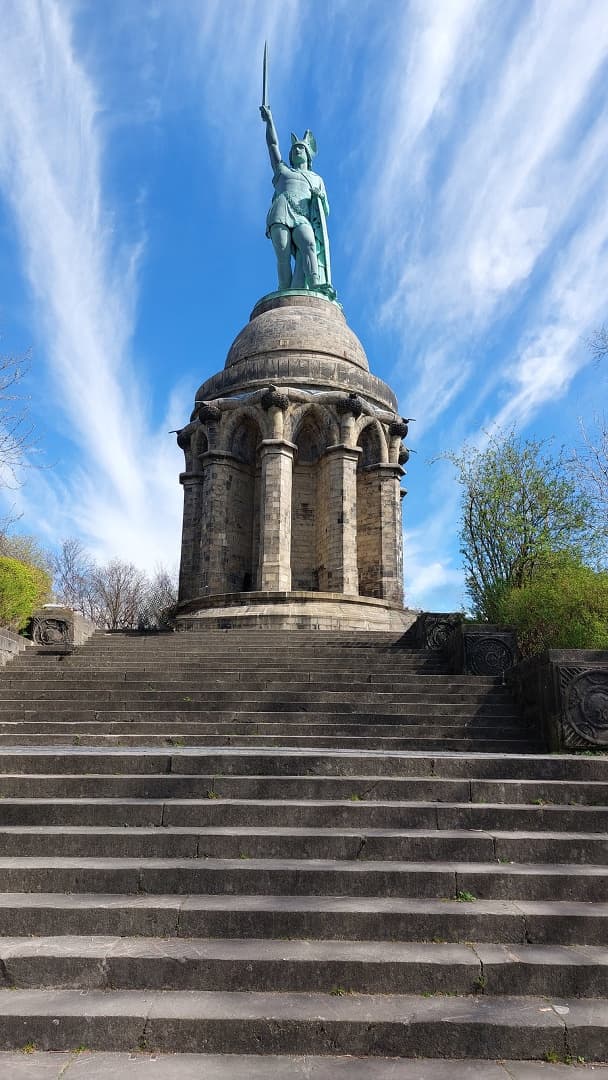 FotoMultiWide1-Hermannsdenkmal-3