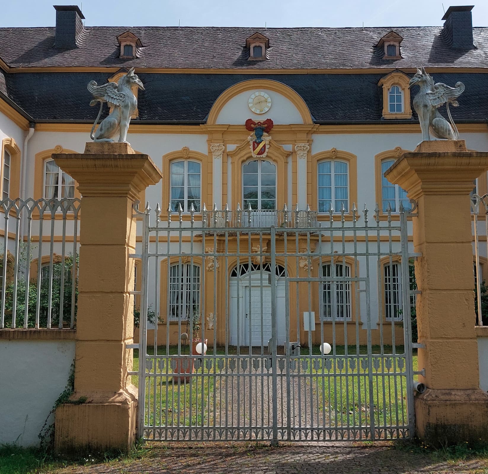 FotoMultiWide1-Quinter-Schloss-1